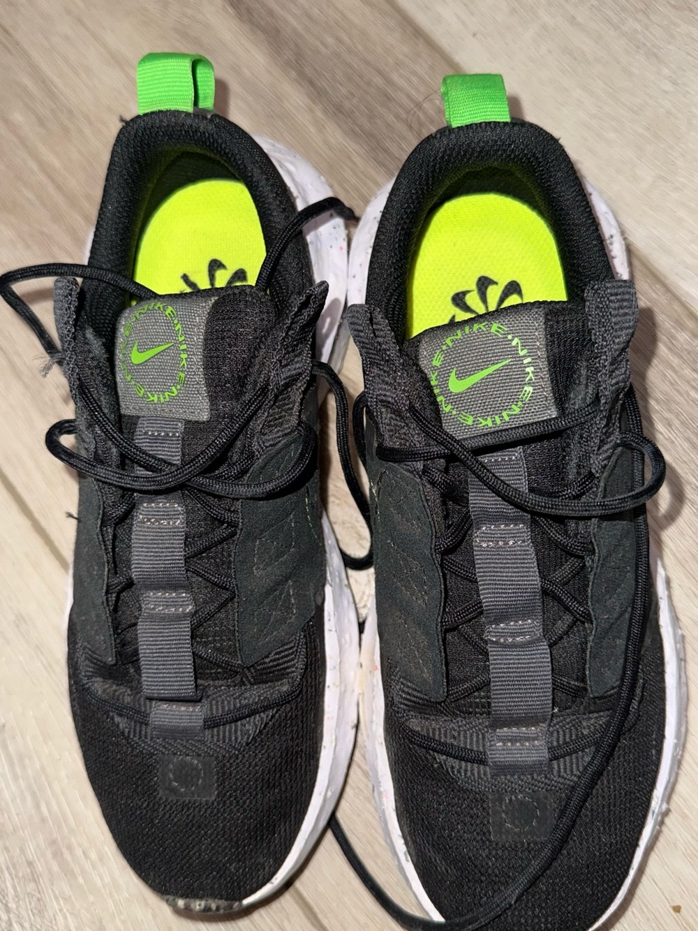 Nike Black & Neon Green Running Sneakers